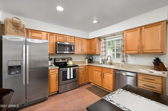 Foto del edificio - 4087 E Campbell Ave