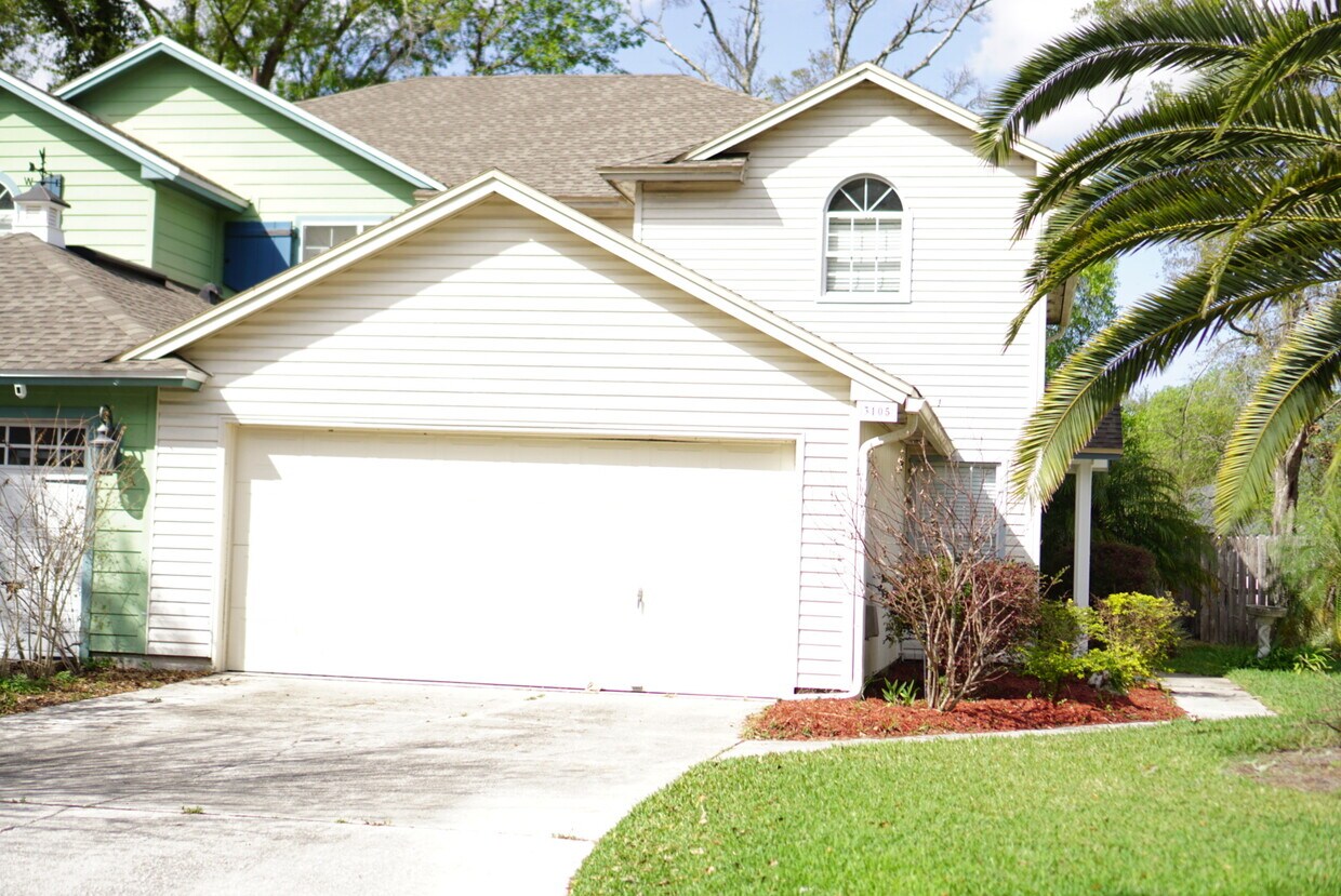 Primary Photo - 3105 Paddle Creek Dr