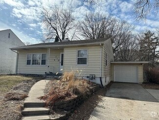 Building Photo - 711 Beach Ave