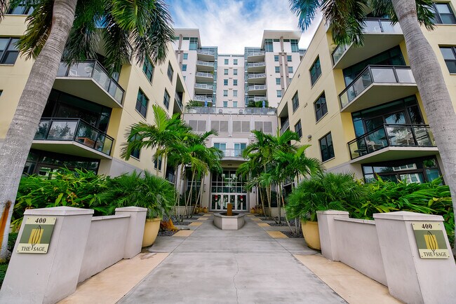 Foto del edificio - 400 4th Ave S