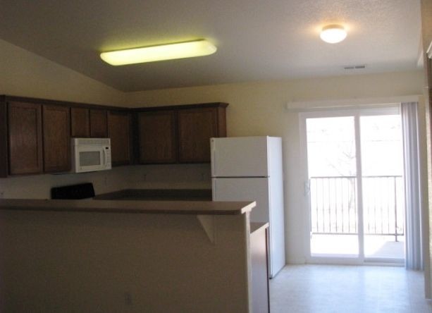 Building Photo - 9395 Trail Side
