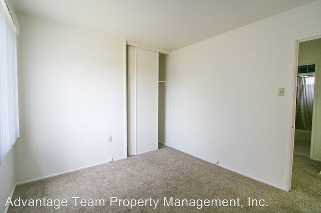Building Photo - 3564-3566 Jemez Dr