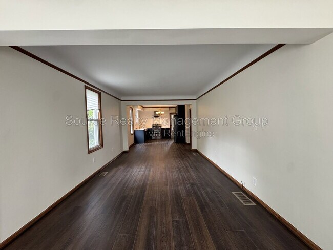 Foto del edificio - 2451 10th St