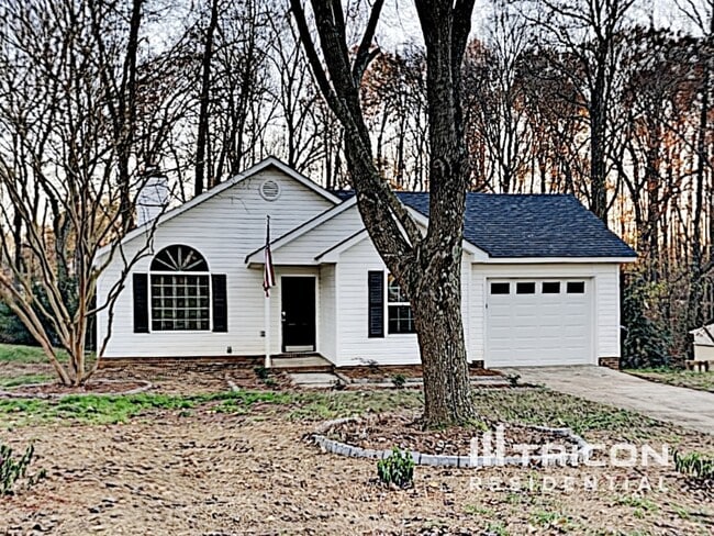 Building Photo - 1831 Teddington Dr