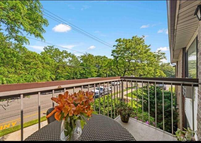 Foto del edificio - 104 Cricket Ln