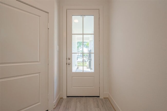 Foto del edificio - 9414 McGallion Rd