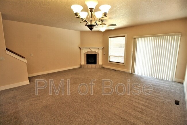Building Photo - 2218 S Dorothy Ave