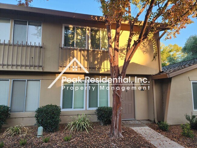 Building Photo - 2 br, 1.5 bath House - 8611 La Riviera Dr #C