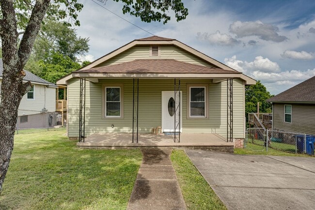 2 BR 1 BA house for Rent - 2 BR 1 BA house for Rent