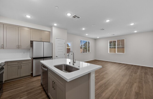 Foto del edificio - 3BD | 2.5BA - BRAND NEW BUILD SMART SYSTEM...
