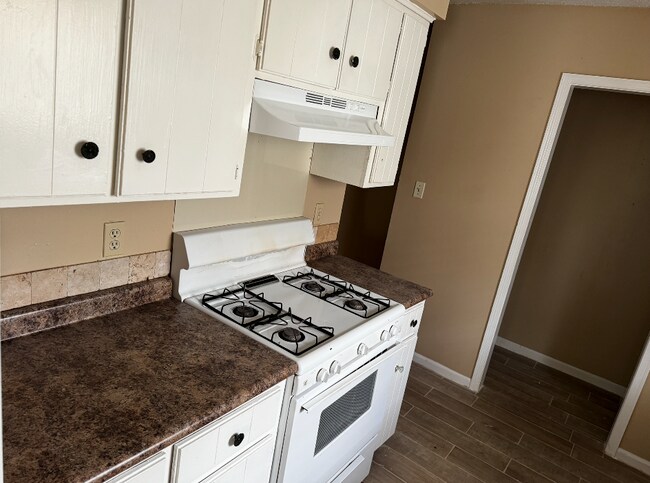 Foto del edificio - 940 Pebblebrook Dr