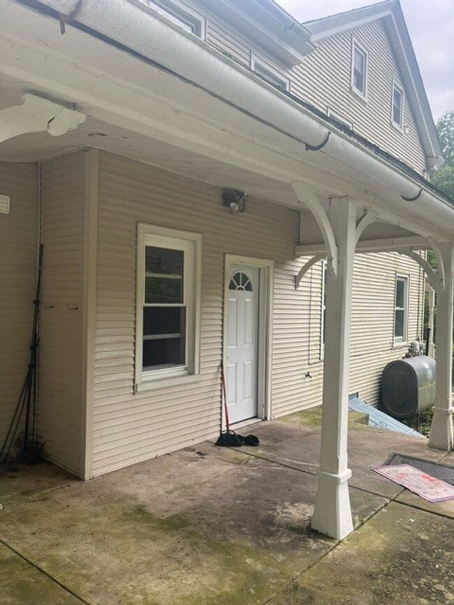 Photo - 702 Wyomissing Road House