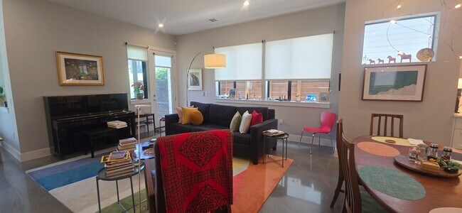 Foto del edificio - 4612 Scarbrough St