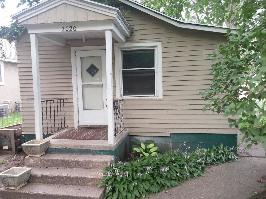 2020 20th St S, La Crosse, WI 54601 House Rental in La Crosse, WI
