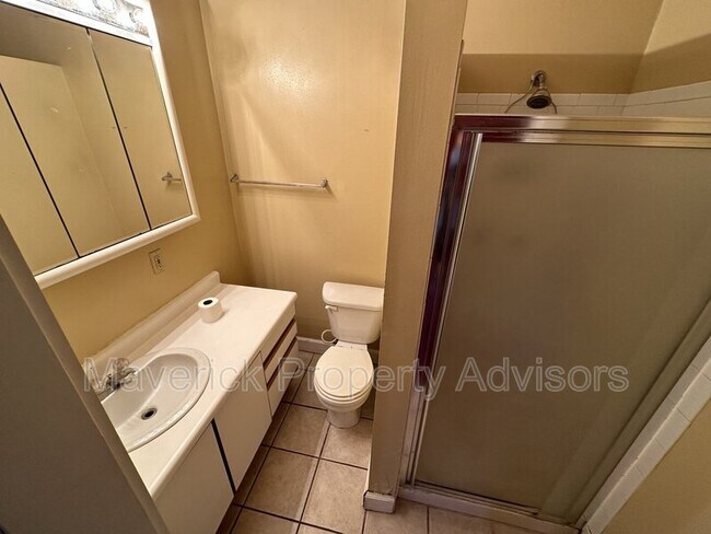 Foto del edificio - 1024 Roma Ave NW