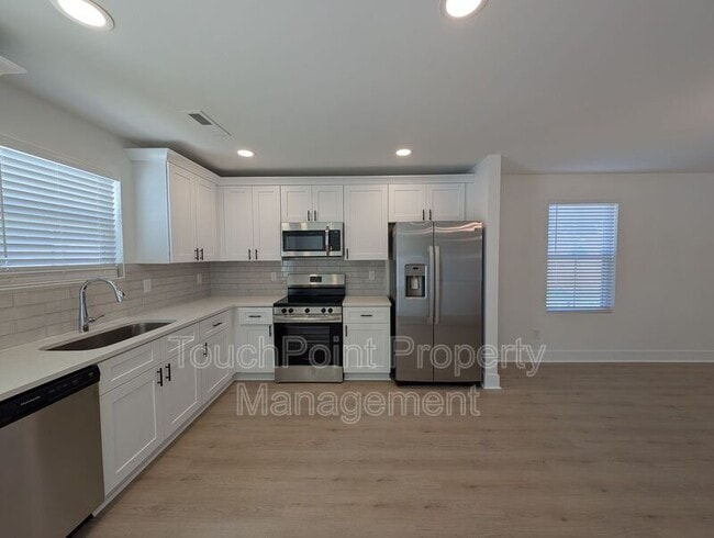 Building Photo - 1415 Arden Ave