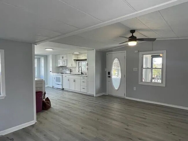 Foto del edificio - 2980 Bloom Rd