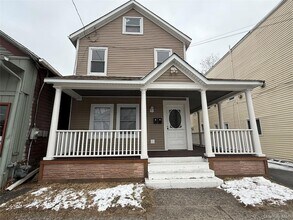 Building Photo - 144 Jersey Ave