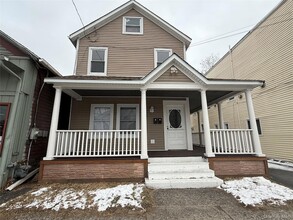 Building Photo - 144 Jersey Ave