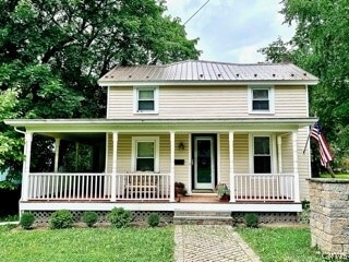 Primary Photo - 57 Fennell St