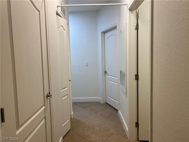 Building Photo - 3350 Cactus Shadow St