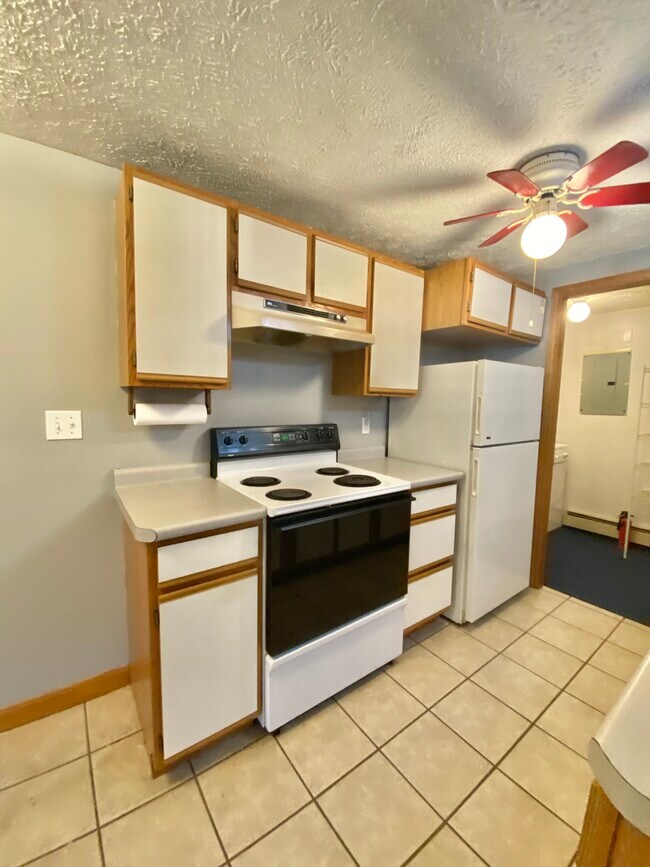 10 Dumas Dr Unit 2, Augusta, ME 04330 Apartments in Augusta, ME