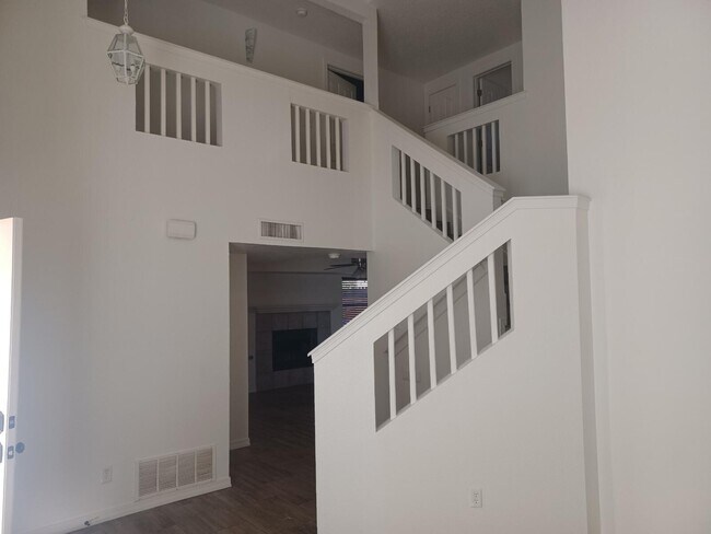 Foto del edificio - 709 Portillo Dr