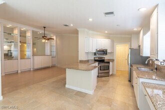 Building Photo - 7653 Rozzini Ln