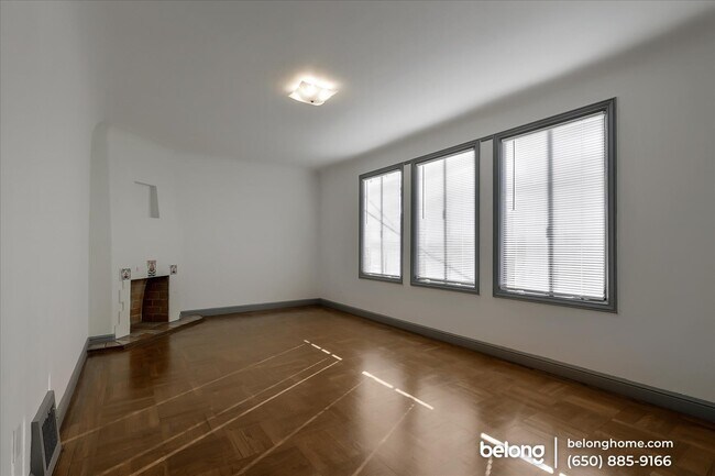 Foto del edificio - 3058 25th St