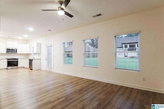 Building Photo - 5406 Cedar Creek Dr