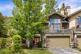 Building Photo - 16 Gallivan Ct