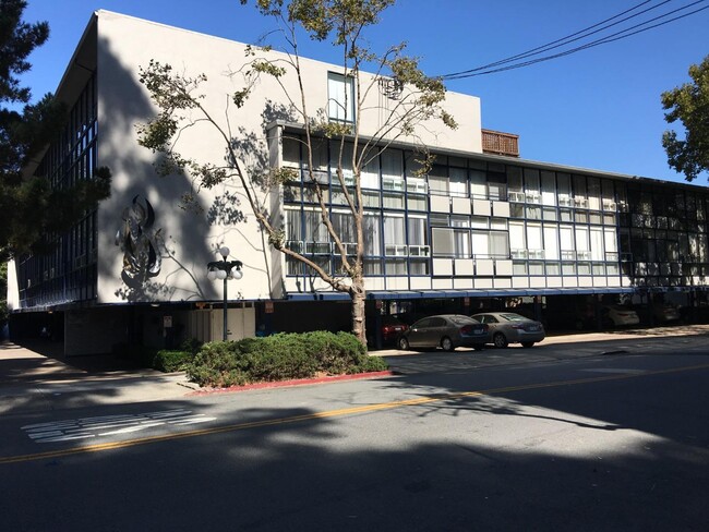 Building Photo - 500 El Camino Real