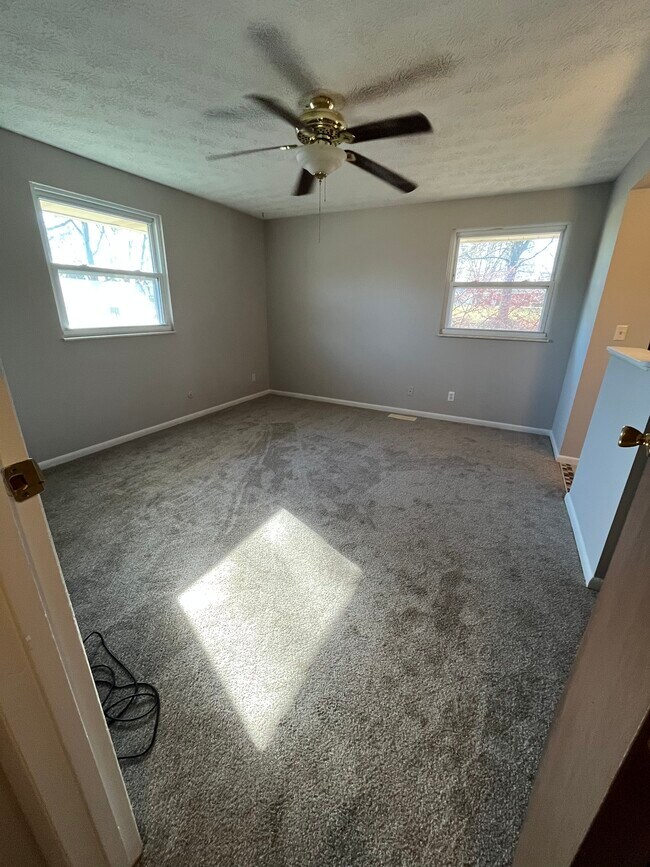 1631 Washington Dr, Beavercreek, OH 45432 House Rental in