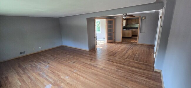 Building Photo - 3982 Meadowbrook Blvd