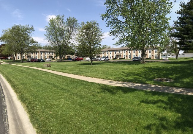 Foto del edificio - 400 N Dianne Ln