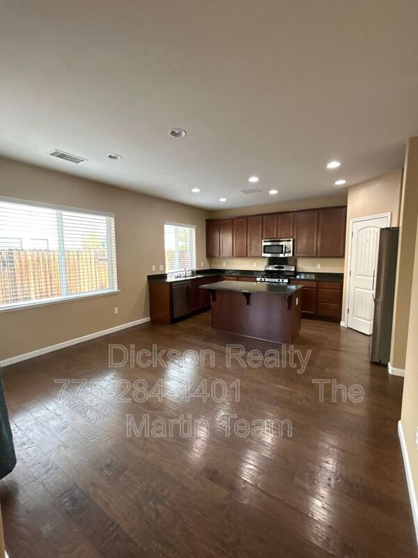 Foto del edificio - 2065 Bears Ranch Dr