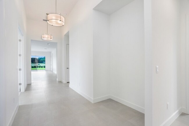 Foto del edificio - 30000 Neroli St