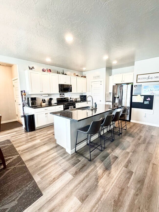 Foto del edificio - Stunning Nampa Home with RV Parking!