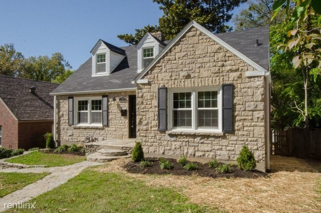 Building Photo - 4 br, 2 bath House - 1849 Yale Dr