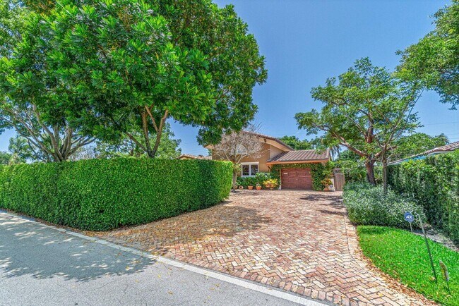 Foto del edificio - 870 NW 7th St