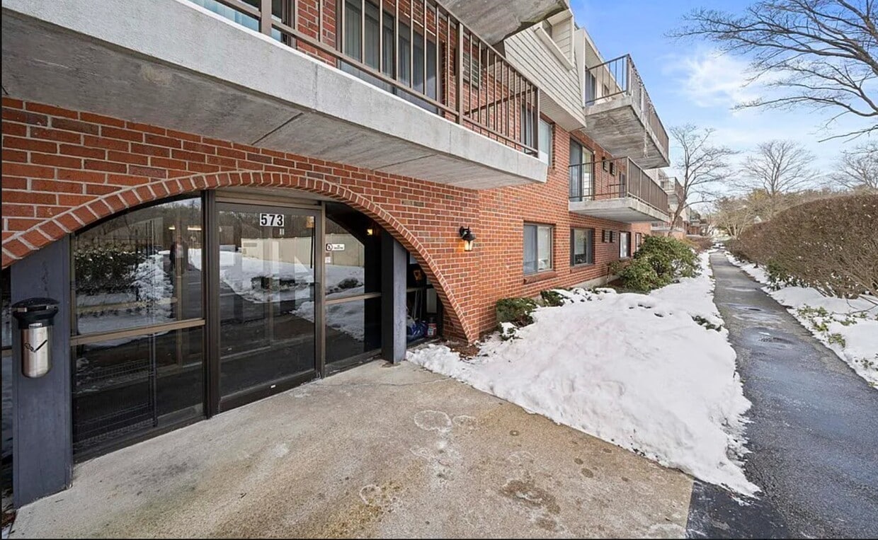 573 Broad St, Weymouth, MA 02189 House Rental in Weymouth, MA