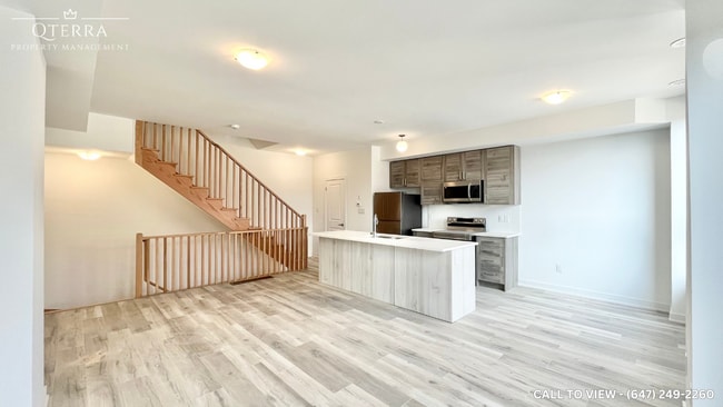 Building Photo - 35 Spry Ln
