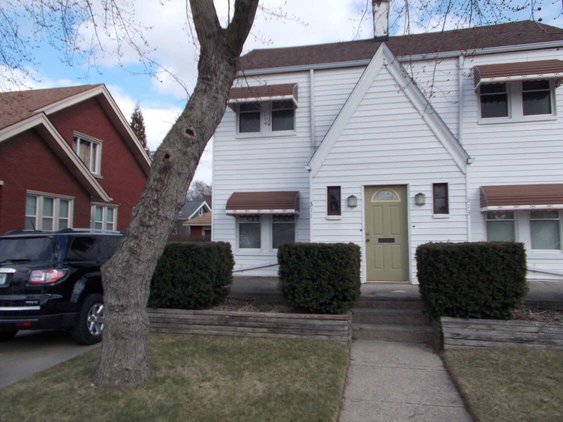 311 Phillips Pl, Royal Oak, MI 48067 Townhome Rentals in Royal Oak MI