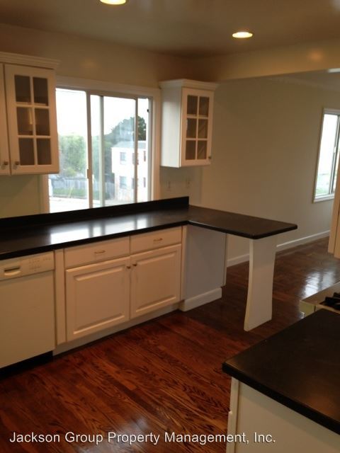 Foto del edificio - 3 br, 2 bath House - 194 Beverly Street