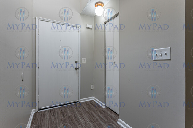Foto del edificio - 243 Toweridge Dr SW