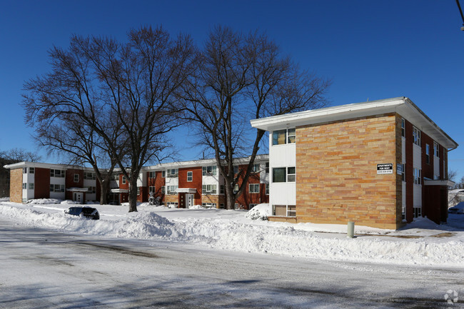 Building Photo - 520-608 Mckinley Ave