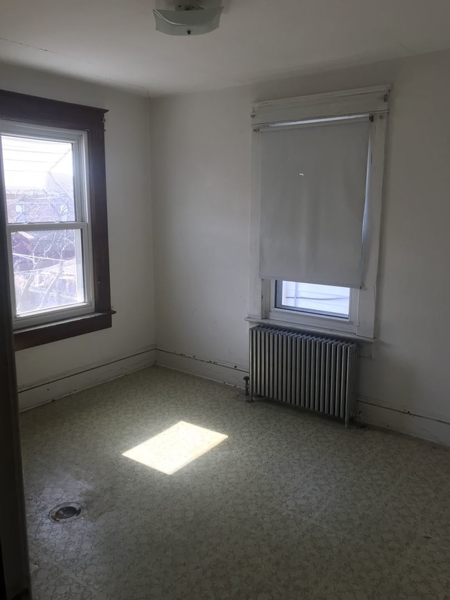 Foto del edificio - 1022 Edison St