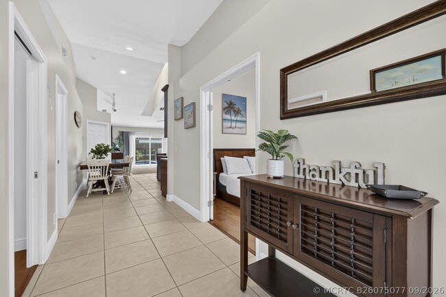 Building Photo - 1204 Mulberry Pl