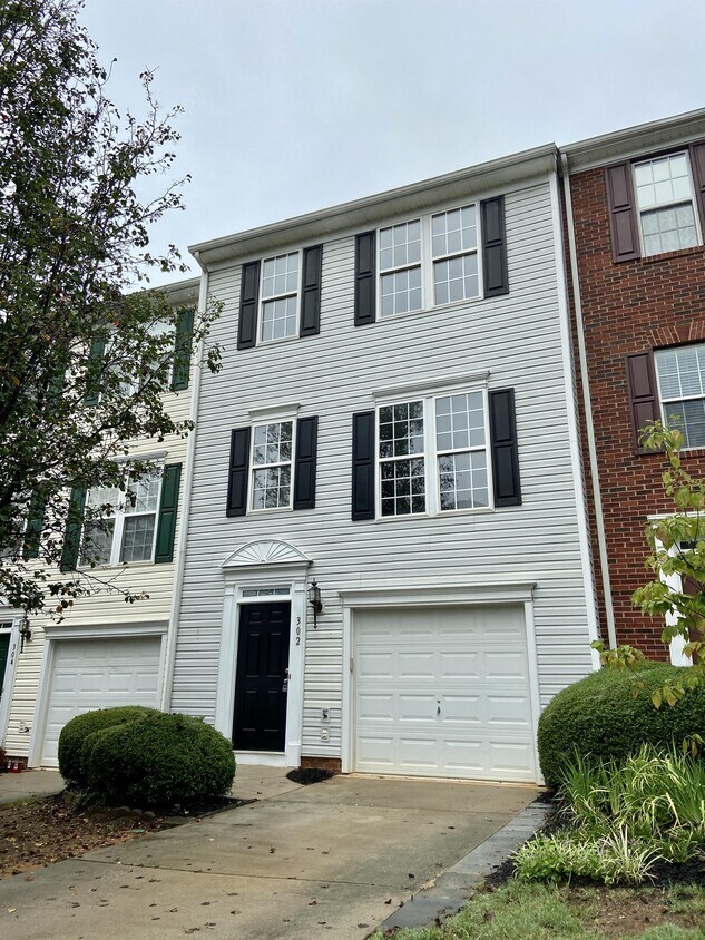 302 Canewood Pl, Mauldin, SC 29662 Townhome Rentals in Mauldin SC