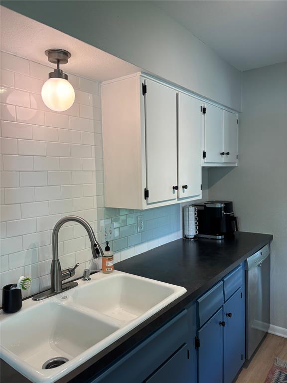 Foto del edificio - 3104 Birdwood Cir